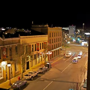 https://urban-den.hotels-victoria.net